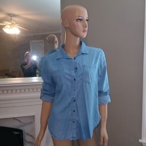 Laura Scott petite denim button up